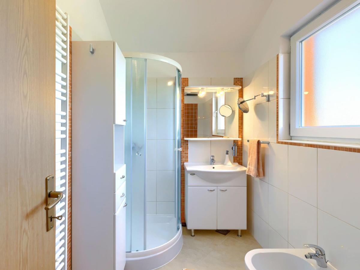 Holiday Home House Eric&Paolo By Interhome พูลา ภายนอก รูปภาพ