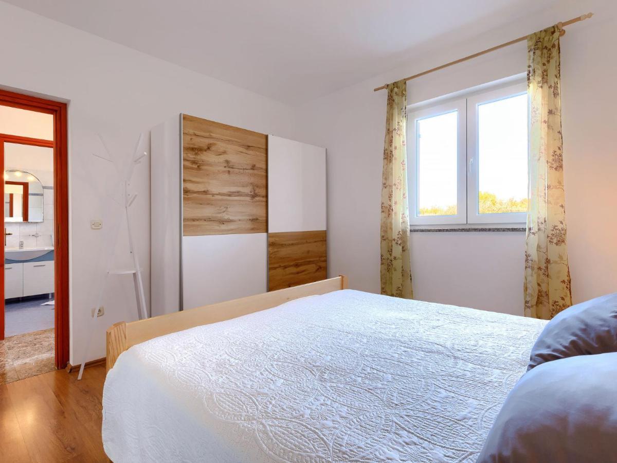 Holiday Home House Eric&Paolo By Interhome พูลา ภายนอก รูปภาพ