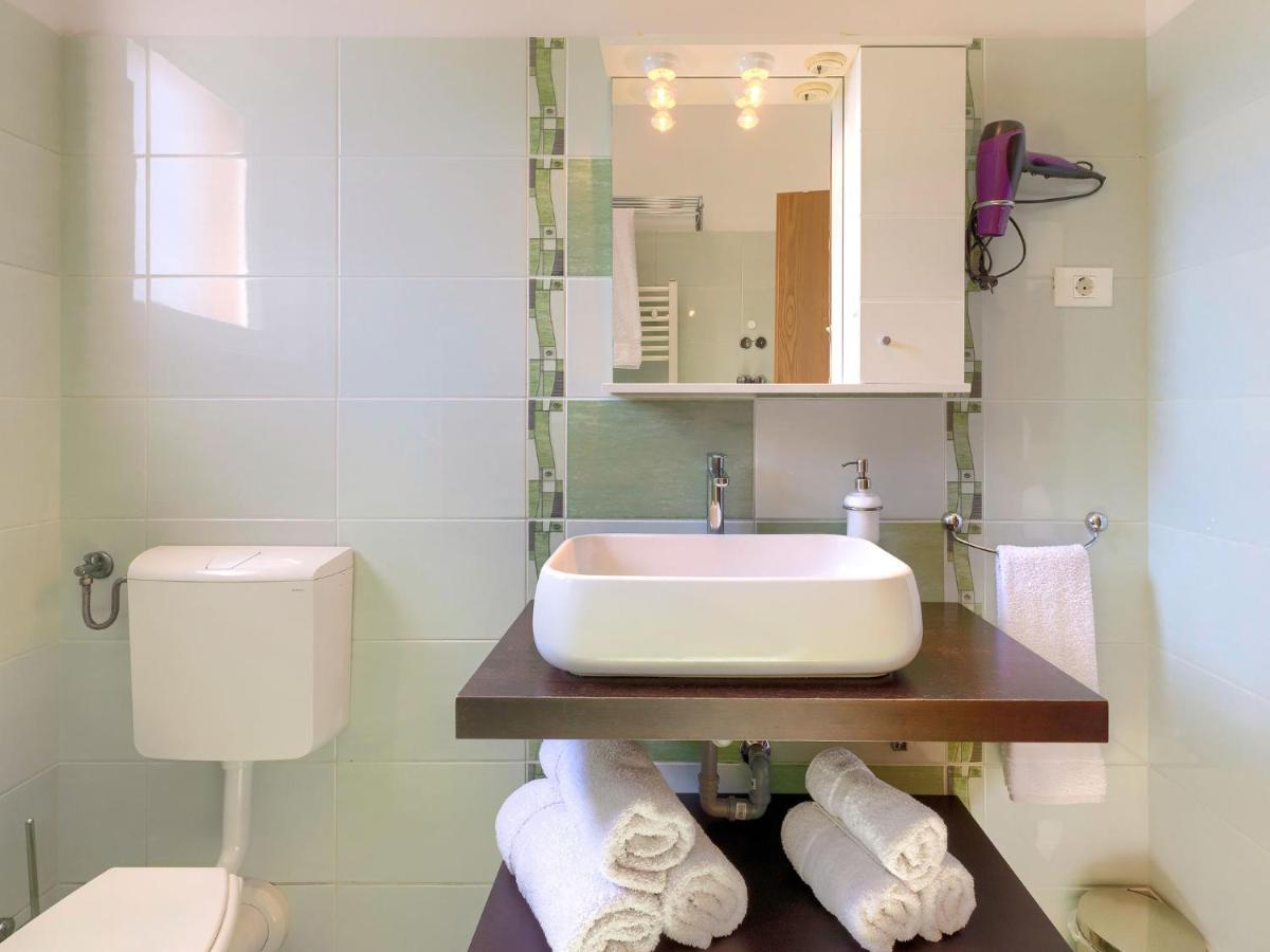 Holiday Home House Eric&Paolo By Interhome พูลา ภายนอก รูปภาพ